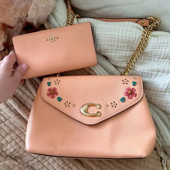 Like NEW! Coach Pink Tammie Shoulder Bag w/ Floral Whipstitch + Matching Wallet - Picture 1 of 16